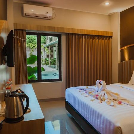Panfila Hotel Kuta  Buitenkant foto