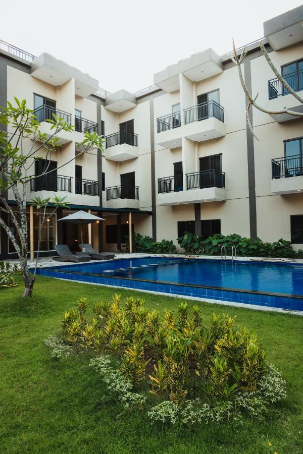 Panfila Hotel Kuta  Buitenkant foto